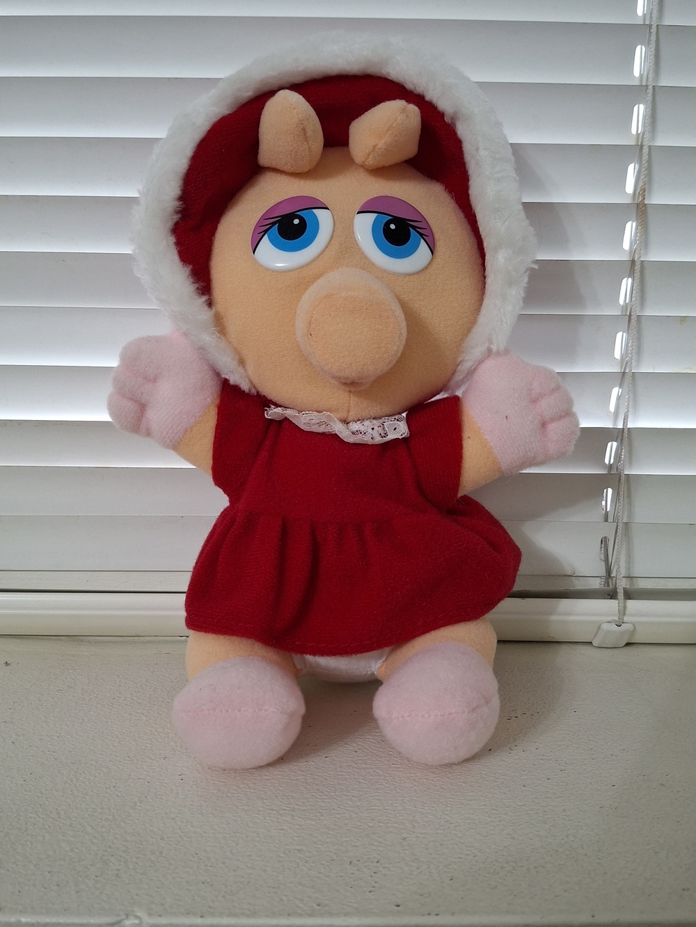 Vintage 1987 Muppet Babies Baby Miss Piggy Plush Red Holiday Dress Bonnet Rare